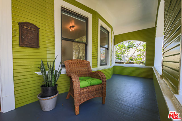 132 N Avenue 57, Los Angeles CA: https://media.crmls.org/mediaz/991185a2-55a6-46e2-aef9-ec92ac3a5d75.jpg