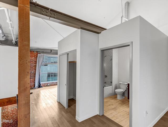 Detail Gallery Image 20 of 40 For 527 Molino St #110,  Los Angeles,  CA 90013 - 2 Beds | 1/1 Baths