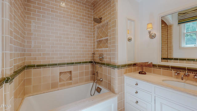 Detail Gallery Image 53 of 75 For 2675 Larmar Rd, Los Angeles,  CA 90068 - 4 Beds | 4/1 Baths