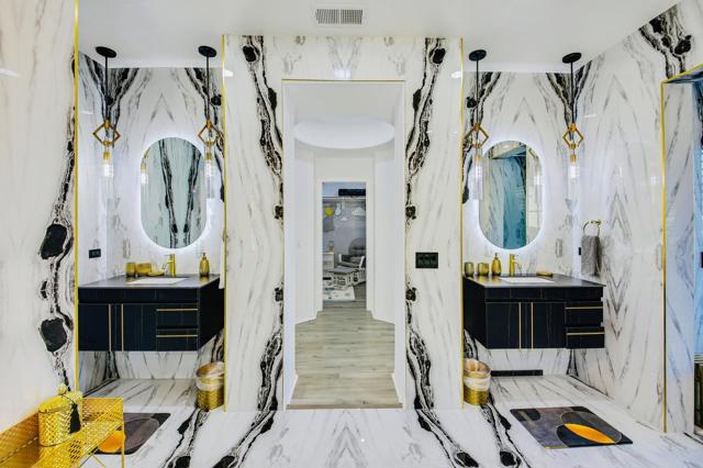 43173 Bacino Court, Indio CA: https://media.crmls.org/mediaz/9913f6d6-9e17-4903-9e83-5ab3b862b57a.jpg