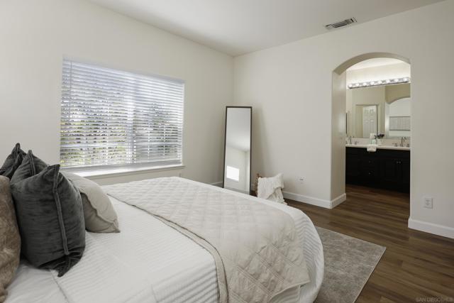 11540 Miro Cir, San Diego CA: https://media.crmls.org/mediaz/9913f848-c573-4507-871c-500d4bc09de5.jpg