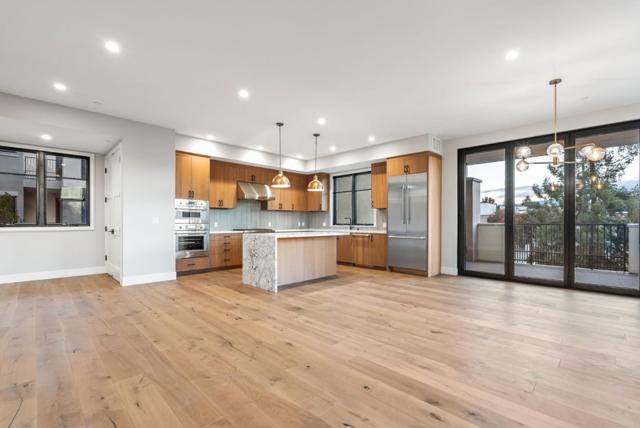 231 Hope Street, Mountain View CA: https://media.crmls.org/mediaz/9914f7cf-0457-4730-a943-58da15d4dff1.jpg