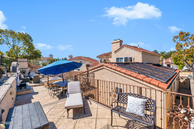 4542 Skidmore Court, Moorpark CA: https://media.crmls.org/mediaz/99151360-67eb-4f15-8f91-735ee704b1b0.jpg