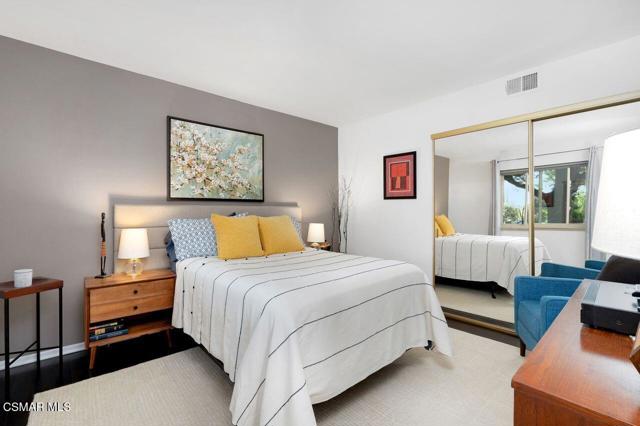 202 Estrellita Lane, Oak Park CA: https://media.crmls.org/mediaz/99180278-8ce6-48d1-8a31-9140ad13fbda.jpg