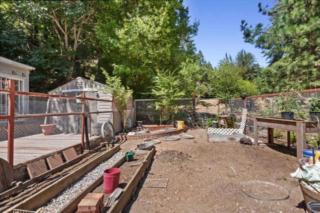 2510 Bean Creek Road, Scotts Valley CA: https://media.crmls.org/mediaz/99183507-e270-4983-9277-e7f441487d7d.jpg