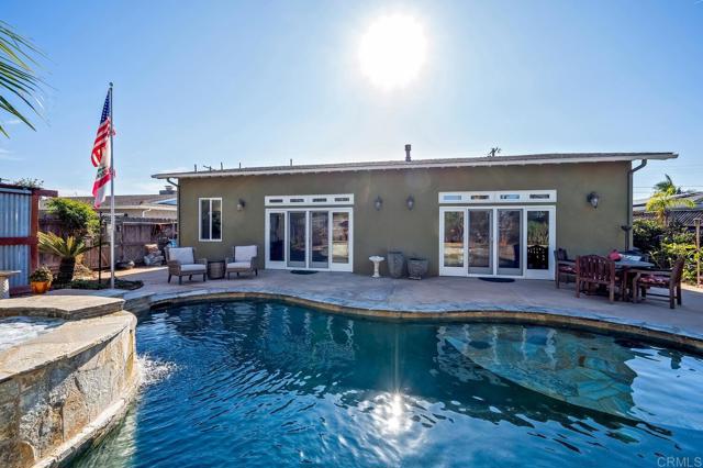 2722 Penkea Drive, Oceanside CA: https://media.crmls.org/mediaz/99185ac3-2104-4d3a-97ce-c2d0f1f40725.jpg