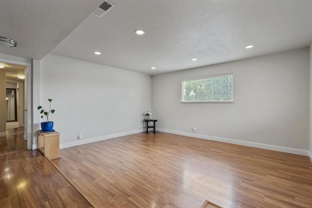 1301 3rd Street, Gilroy CA: https://media.crmls.org/mediaz/99193f99-c479-4040-838a-d95c2add15c3.jpg