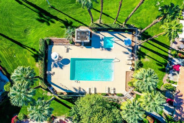 39432 Narcissus Way, Palm Desert CA: https://media.crmls.org/mediaz/99195249-0c58-4f90-b20f-967903d90cc5.jpg