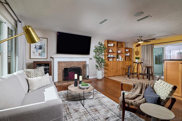 12835 Reo Real Dr, Poway CA: https://media.crmls.org/mediaz/991957b6-20f1-4e09-912b-0359b1eba7f2.jpg