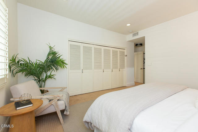 Detail Gallery Image 11 of 16 For 130 S S Mentor Ave #205,  Pasadena,  CA 91106 - 2 Beds | 2 Baths