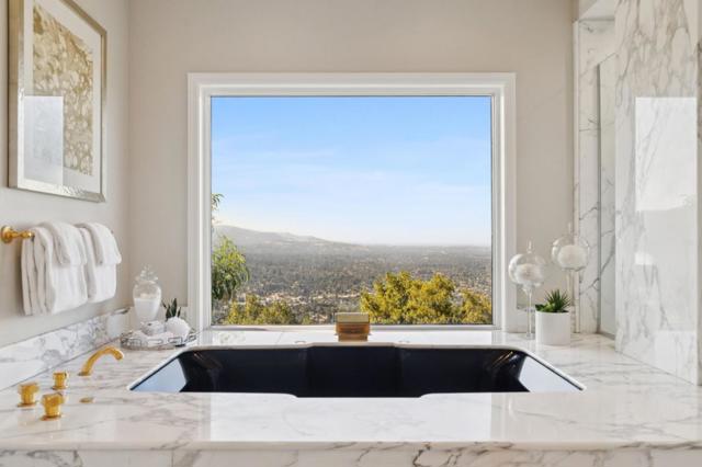 16383 Aztec Ridge Drive, Los Gatos CA: https://media.crmls.org/mediaz/991c14f4-f781-4422-8ed0-ebf7a65eb0f2.jpg