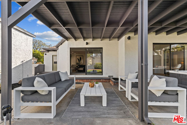 2446 Colby Avenue, Los Angeles CA: https://media.crmls.org/mediaz/991d6e5c-b9f5-45ca-ad5e-8df67e2c9d4e.jpg