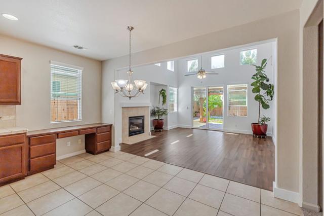 3760 Mirtoon Sea Avenue, Sacramento CA: https://media.crmls.org/mediaz/991dbf6f-d0a9-464a-a9b9-064b72c0e06d.jpg