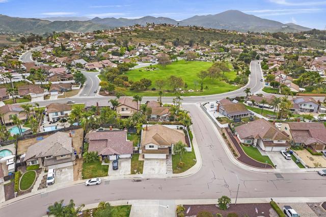 2071 Monaco Ct, El Cajon CA: https://media.crmls.org/mediaz/991ecb55-c962-4b26-98fb-46af8532106d.jpg