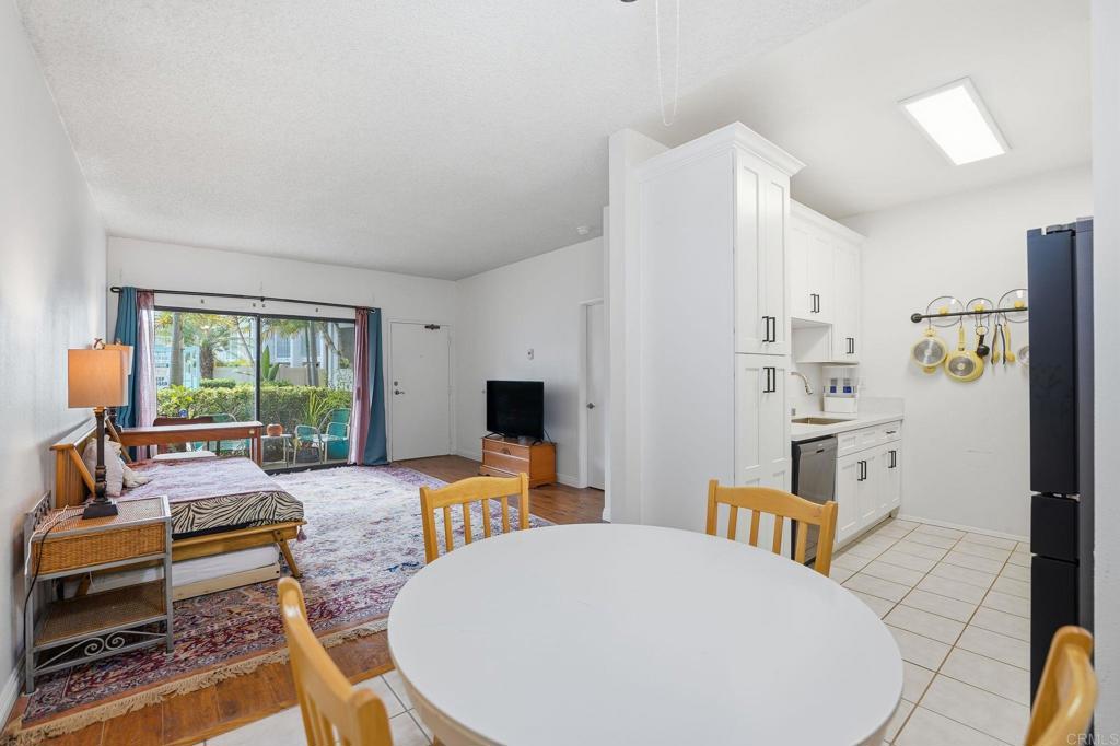 8310 Regents Road - photo 7