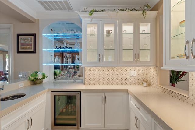 Detail Gallery Image 17 of 70 For 18605 Villa Dr, Villa Park,  CA 92861 - 4 Beds | 5/2 Baths