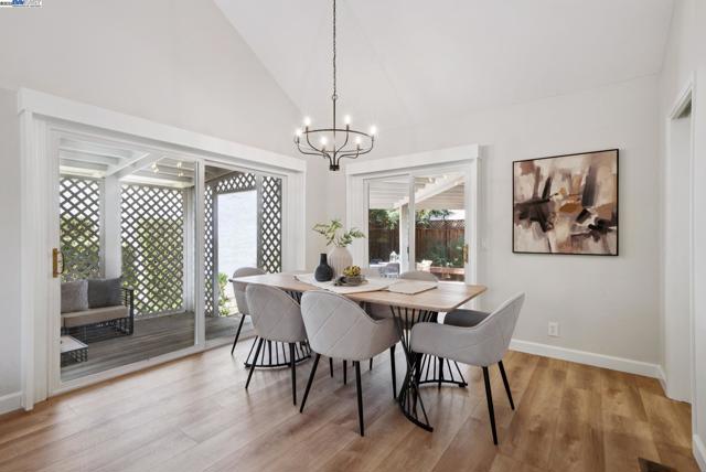 7467 Sundrop Ct, Pleasanton CA: https://media.crmls.org/mediaz/991f363f-3db0-4565-8437-53d717a571eb.jpg