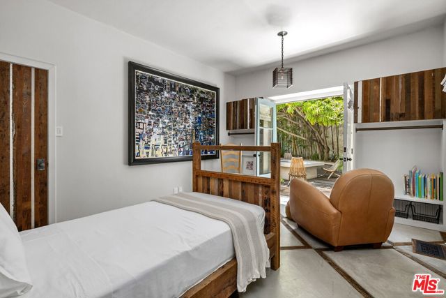 8249 Marmont Lane, Los Angeles CA: https://media.crmls.org/mediaz/991f41fe-e4a6-48f7-9bfc-05c727c42d52.jpg