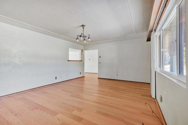 13560 Santa Teresa Boulevard, San Martin CA: https://media.crmls.org/mediaz/991f726f-f20c-43bc-a97c-9b3df895adfe.jpg