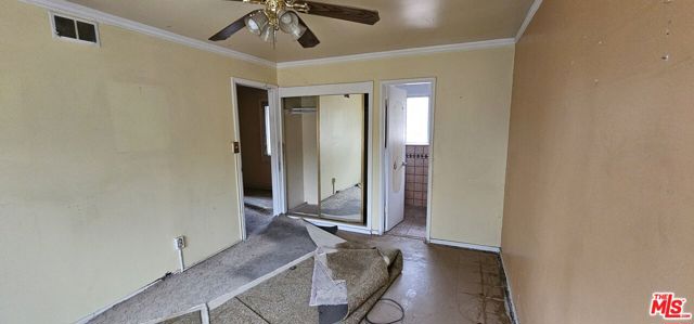 1393 N Navarro Avenue, Pasadena CA: https://media.crmls.org/mediaz/992097f4-b29e-4d27-b282-6d16429b31c3.jpg