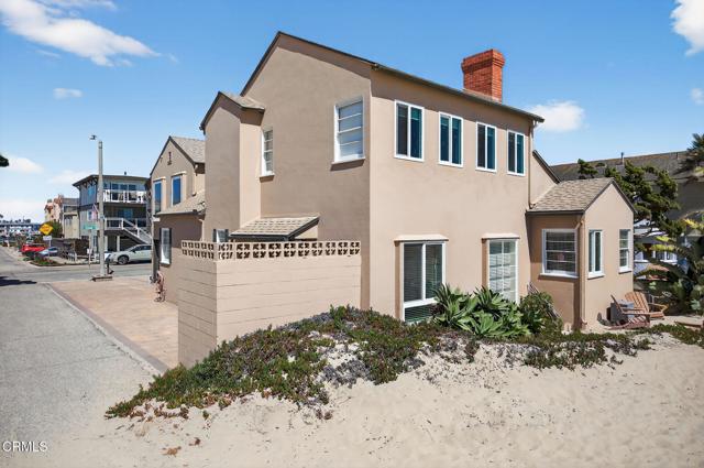 3025 Ocean Drive, Oxnard CA: https://media.crmls.org/mediaz/99217a38-7e54-463a-b303-ba6598e15754.jpg
