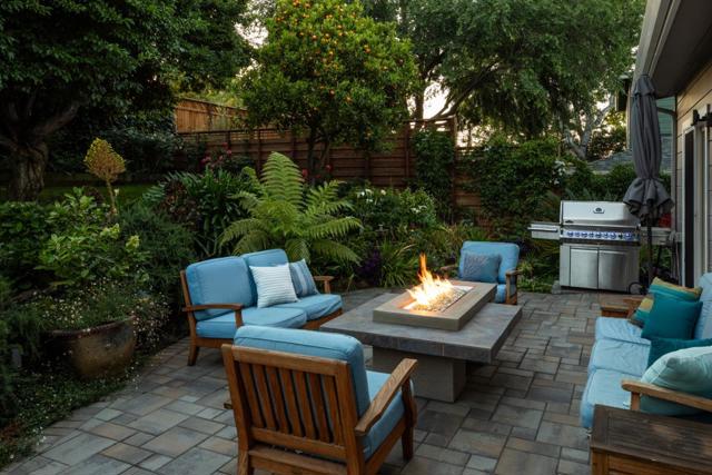 3740 Hacienda Street, San Mateo CA: https://media.crmls.org/mediaz/99225331-a103-4109-8473-50dede926250.jpg