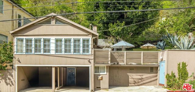 1315 N Beverly Glen Boulevard, Los Angeles CA: https://media.crmls.org/mediaz/99231046-4b6a-4193-b29d-57d046367099.jpg