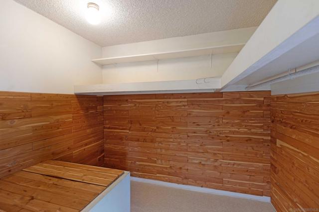 3559 Buena Vista St, San Diego CA: https://media.crmls.org/mediaz/99245db8-c06e-4bf9-9601-9eaba474ba14.jpg