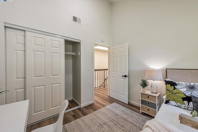 3810 Burton Cmn, Fremont CA: https://media.crmls.org/mediaz/99246694-2d6d-4e8d-adf9-a08ad9553132.jpg
