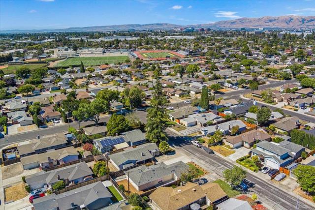 2206 San Antonio Place, Santa Clara CA: https://media.crmls.org/mediaz/99255a4f-b2b0-4f72-a48a-218340cbc7df.jpg