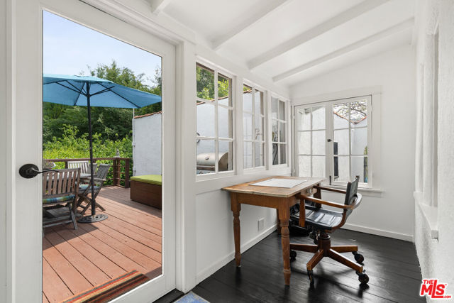 955 W Avenue 37, Los Angeles CA: https://media.crmls.org/mediaz/9925a5af-4904-49ce-8bc5-b716b06f8b77.jpg