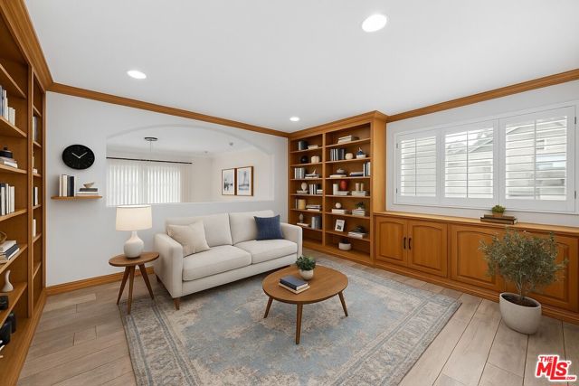 11974 Mayfield Avenue, Los Angeles CA: https://media.crmls.org/mediaz/992701a6-deee-438a-b258-ce3b2a030fef.jpg