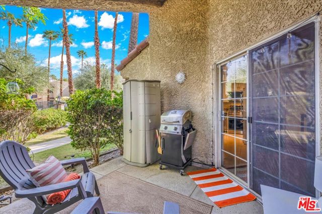 2700 Lawrence Crossley Road #83, Palm Springs, CA 92264