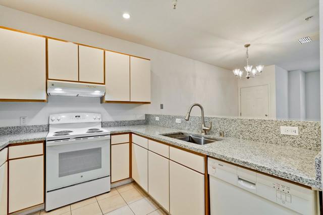 951 S 12th Street, San Jose CA: https://media.crmls.org/mediaz/99279b1d-c3be-438f-bbbe-5c097a5088be.jpg