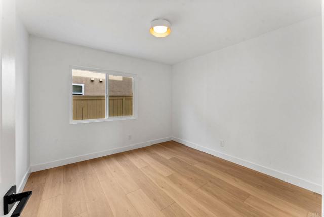 Detail Gallery Image 13 of 40 For 522 Lupine Way, Oceanside,  CA 92057 - 5 Beds | 3 Baths