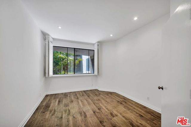 8455 Fountain Avenue, West Hollywood CA: https://media.crmls.org/mediaz/99280560-ca2c-4741-8723-b4fc436fcca3.jpg