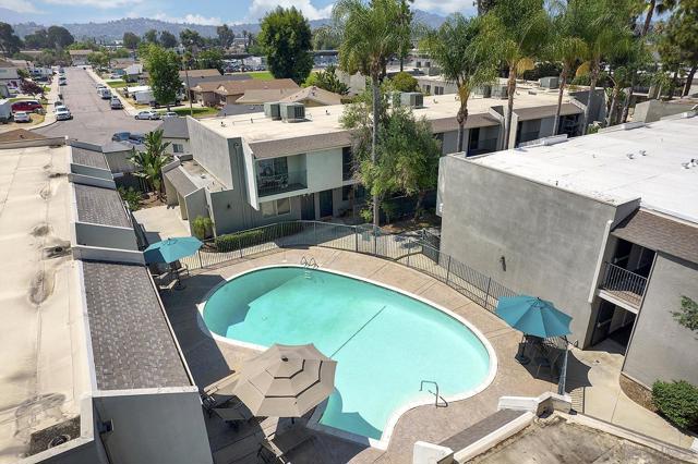 1045 Peach Ave, El Cajon CA: https://media.crmls.org/mediaz/992813d9-fd52-4b09-8f84-3366651ef99d.jpg