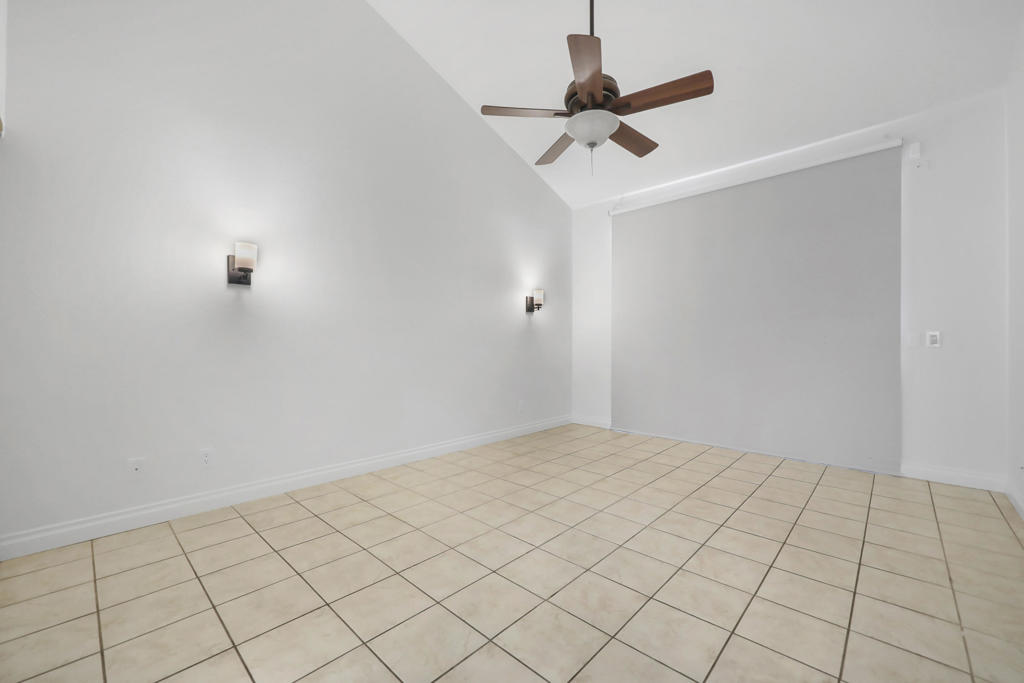 MLS #219133414DA img 12