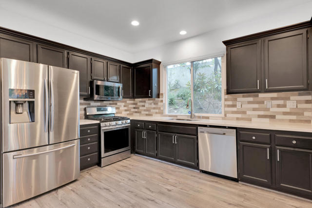 5503 Verona Ct  -  HsHProd-18
