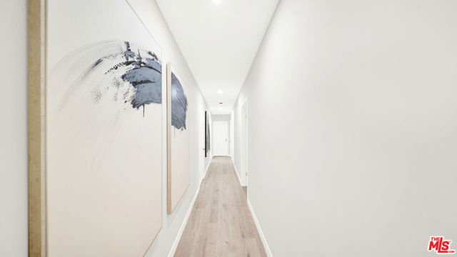 6900 Chisholm Avenue, Lake Balboa CA: https://media.crmls.org/mediaz/992bb421-93c1-489c-94d0-ea782f2271c9.jpg