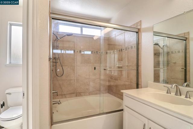 1728 Peachwillow St, Pittsburg CA: https://media.crmls.org/mediaz/992ca724-c28a-4a84-b5aa-6d1d69ce9c60.jpg