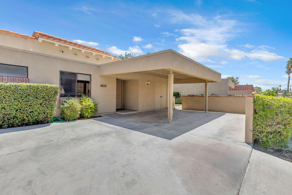41640 Jupiter Hills Court