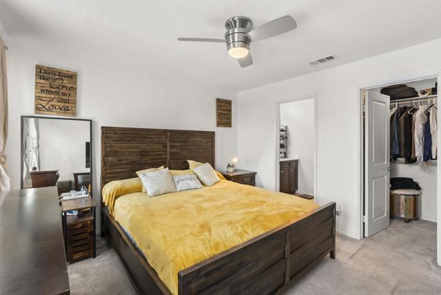 1824 Peach Ct, Chula Vista CA: https://media.crmls.org/mediaz/992cfde4-bf65-4df9-96a4-361613bc7a00.jpg
