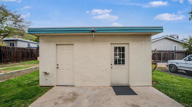 Image 14 of 43 For 7425 Waite Dr