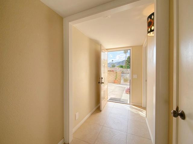 70100 Mirage Cove Drive, Rancho Mirage CA: https://media.crmls.org/mediaz/99302bcb-b785-4ec4-8130-e256295dd74c.jpg