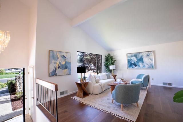 4652 Fairway Drive, Rohnert Park CA: https://media.crmls.org/mediaz/99304e56-24e4-40cc-b4c9-b692c5b8f309.jpg