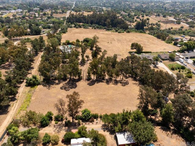 0 McDonald, Fallbrook CA: https://media.crmls.org/mediaz/9931392c-7367-472a-b041-0bf63df8e4e3.jpg