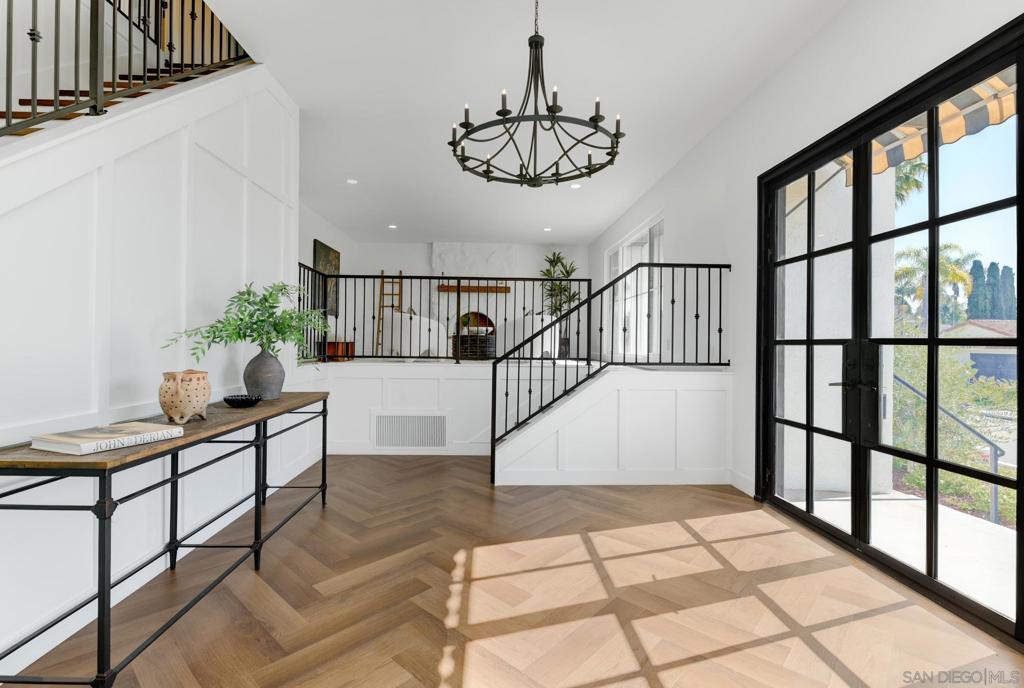 2904 Levante St - photo 3