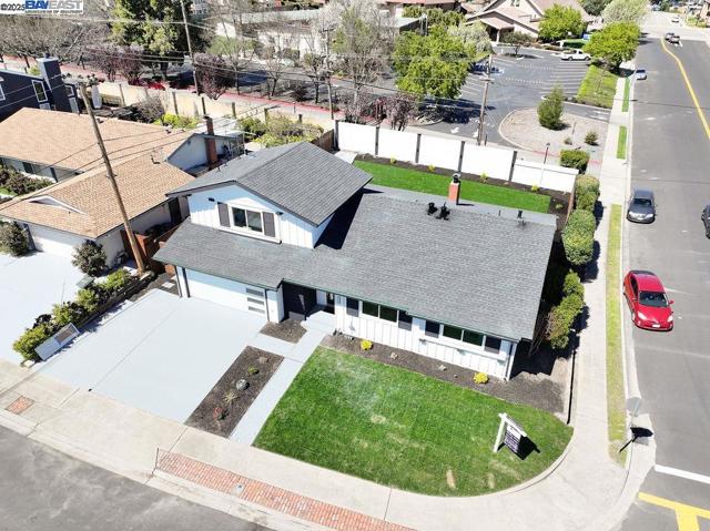 8794 Wicklow Ln, Dublin CA: https://media.crmls.org/mediaz/99322fc0-2406-4303-aa9d-f7278f85e778.jpg