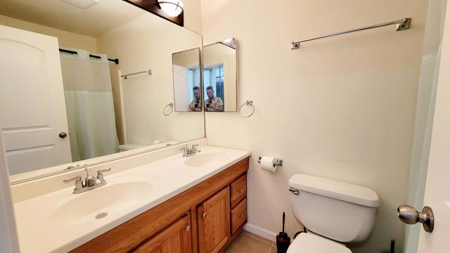 31200 Landau Boulevard, Cathedral City CA: https://media.crmls.org/mediaz/99329c13-65b7-44e5-865e-1398249d8dc8.jpg